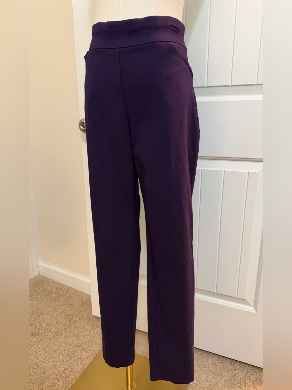 Chico's Perfect Stretch Straight-Leg Pull on Pants in Eggplant Sz 2 (12)